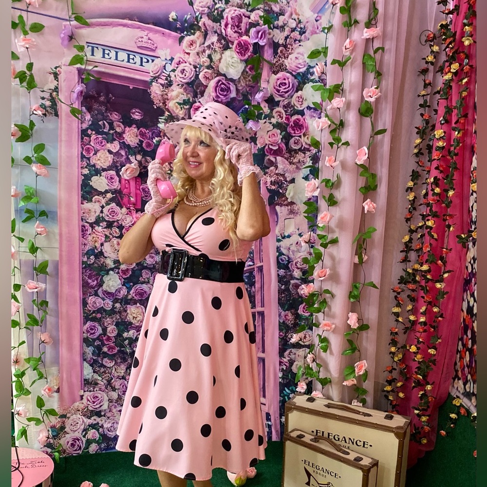 50’s House Wife Polka dot dress Halloween costume size L - Picture 3 of 8